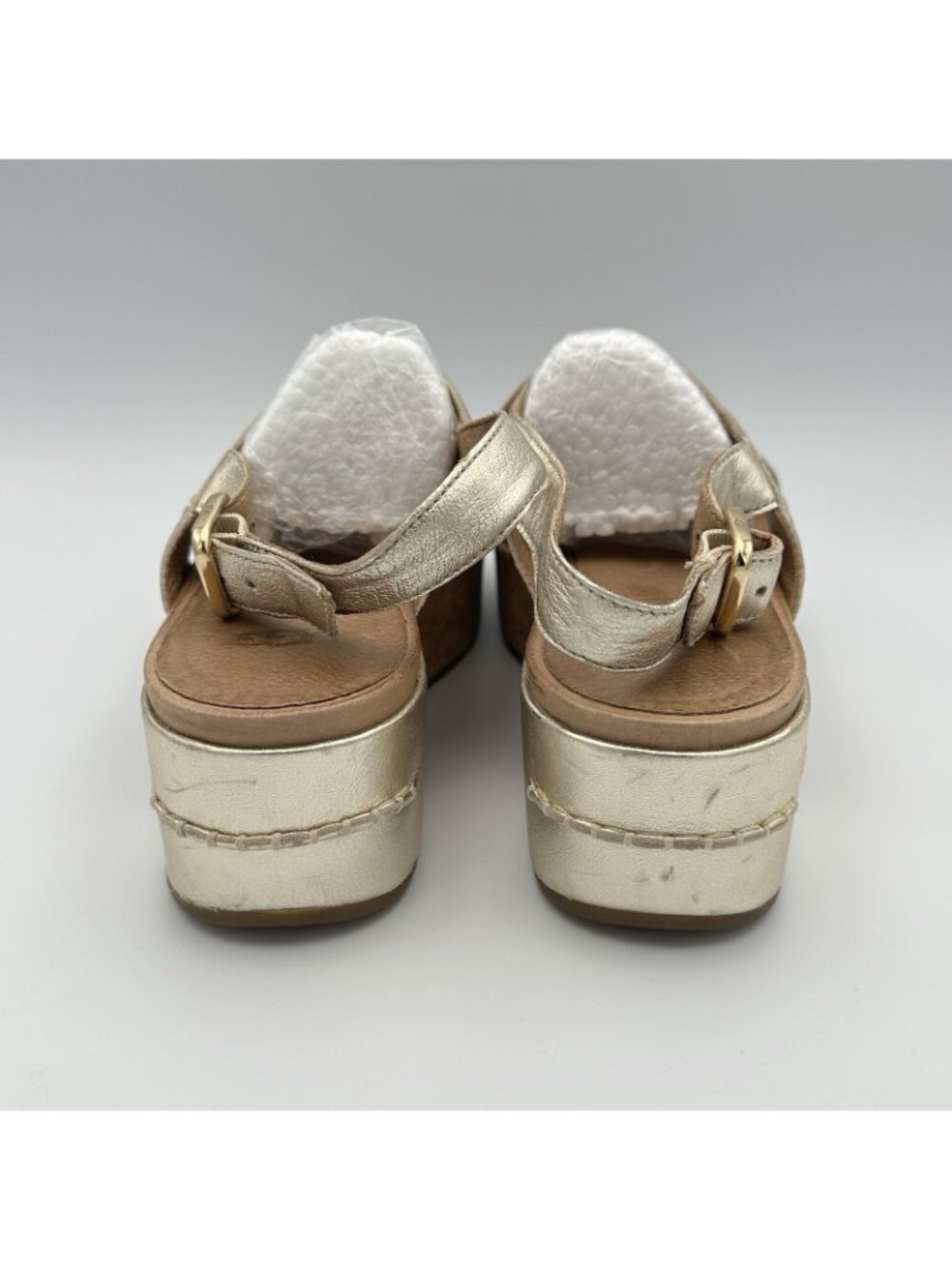 UGG Shoshana Sandals Women’s Size 8.5 Gold Leather Platform Cork Slides 1100983 - Picture 3 of 10